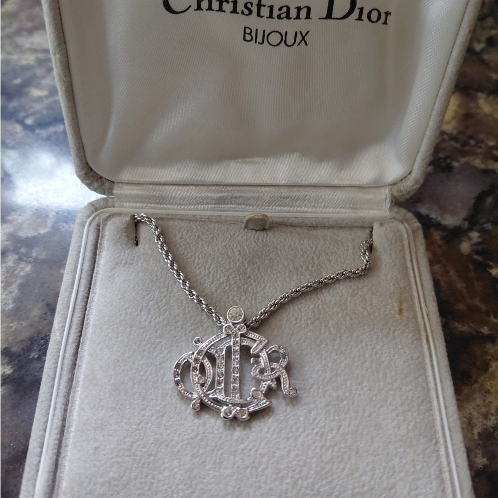 Authentic Vintage Dior Classic SILVER Monogram Pumpkin Carriage
Chain Necklace